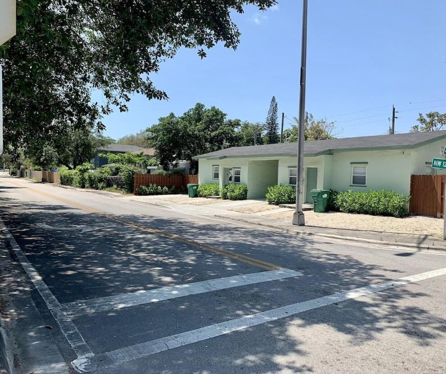 Deco Drive Miami • Near Hard Rock Stadium • South Beach • Wynwood Eksteriør billede