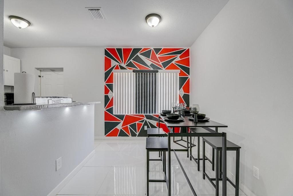 Deco Drive Miami • Near Hard Rock Stadium • South Beach • Wynwood Eksteriør billede