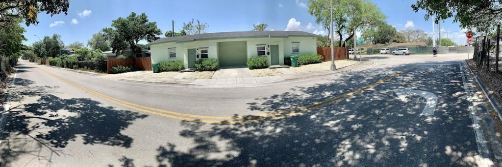 Deco Drive Miami • Near Hard Rock Stadium • South Beach • Wynwood Eksteriør billede